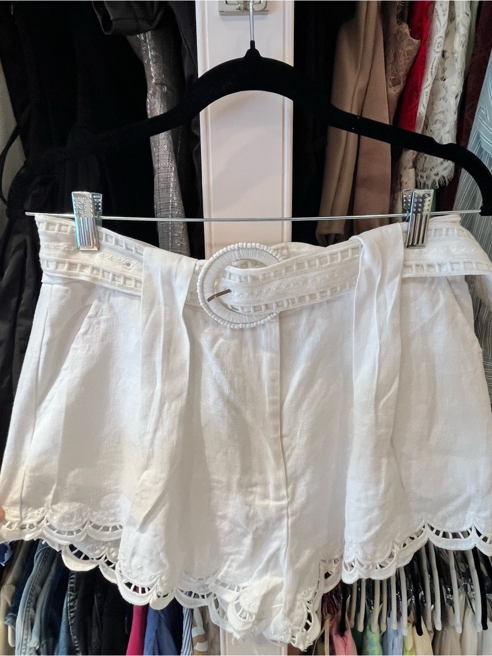 NWT FARM RIO White Lace-Trim Women's Shorts with Belt